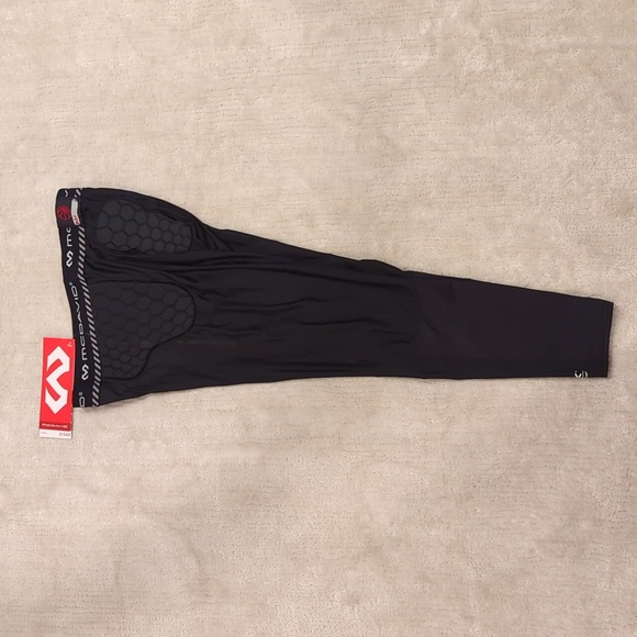 McDavid Men's HEX Padded 3/4 Basketball Tights - Picture 3 of 7